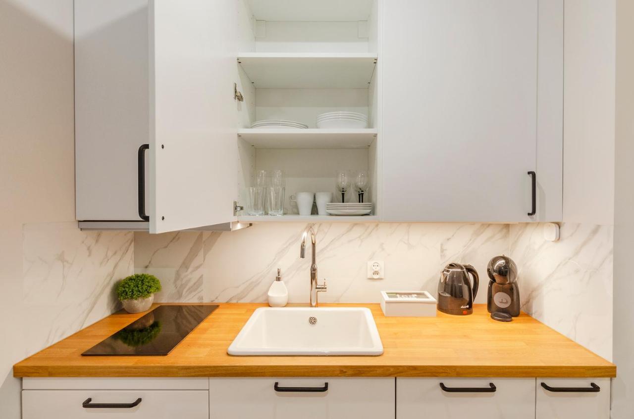 Sky Home- Rose Apartament -Manufaktura, Bezplatny Parking, Klima, Dostep Na Kod Λοτζ Εξωτερικό φωτογραφία