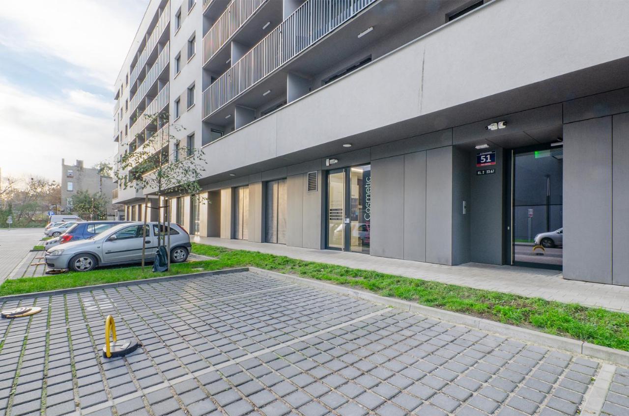 Sky Home- Rose Apartament -Manufaktura, Bezplatny Parking, Klima, Dostep Na Kod Λοτζ Εξωτερικό φωτογραφία